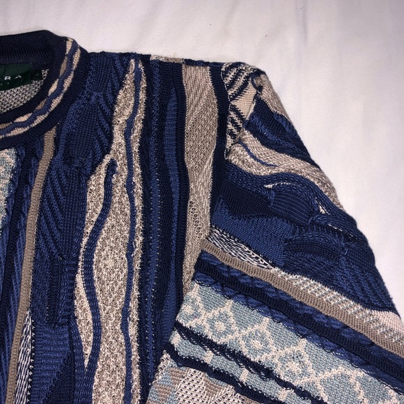 Tundra Canada Coogi Style Sweater - Picture 3 of 4